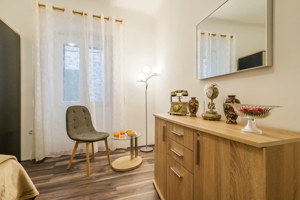 Rooftop City View Apartment In The Palace Walls Split Exterior foto