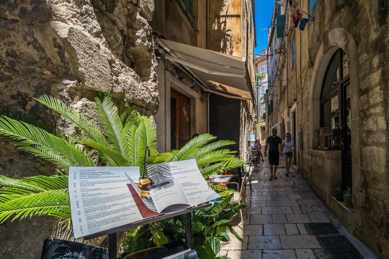 Rooftop City View Apartment In The Palace Walls Split Exterior foto