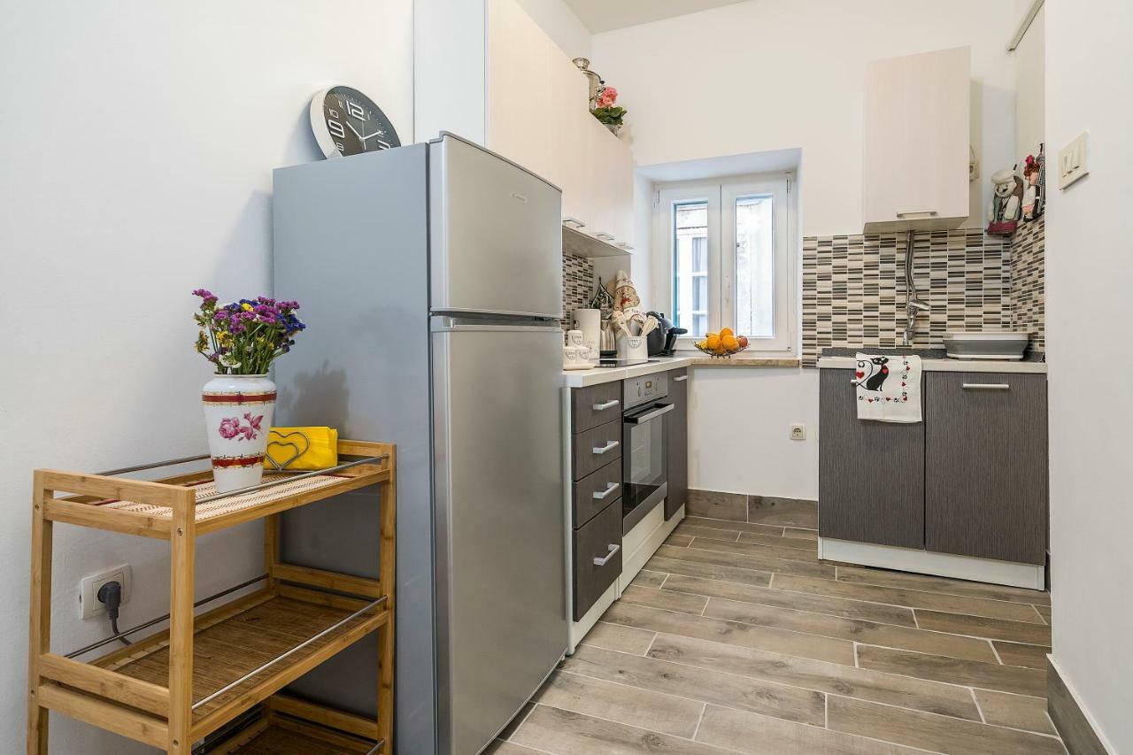 Rooftop City View Apartment In The Palace Walls Split Exterior foto